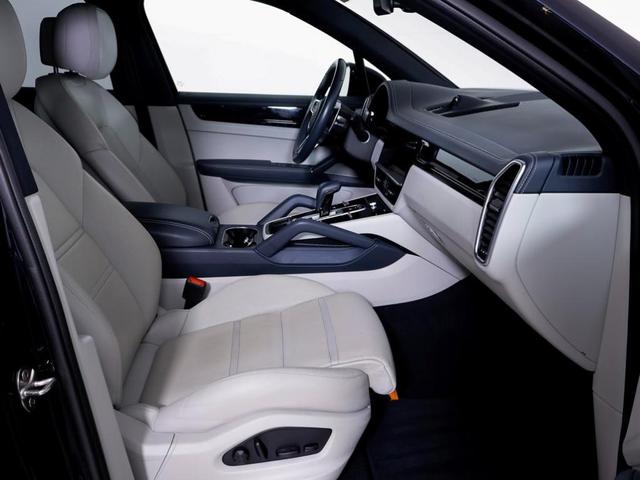 2022 porsche cayenne