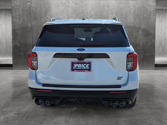 2022 ford explorer st