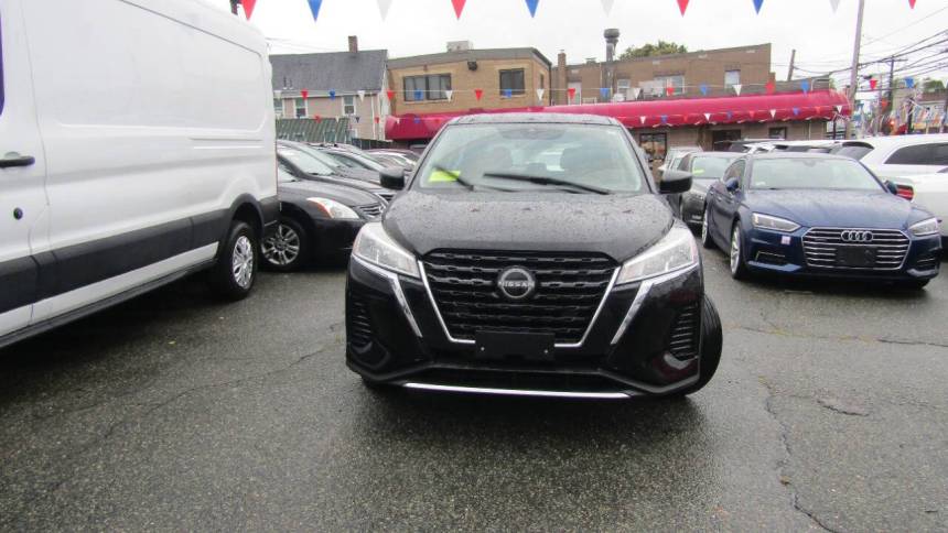 2022 nissan kicks s