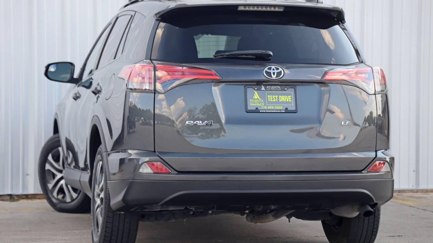 2018 toyota rav4 le