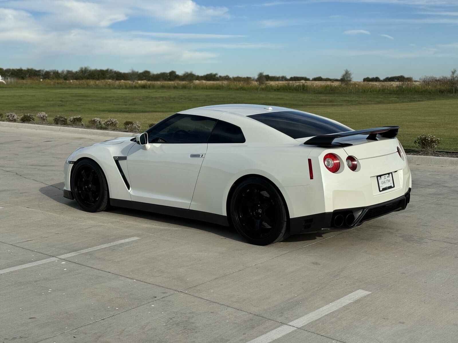 2013 nissan gt-r premium