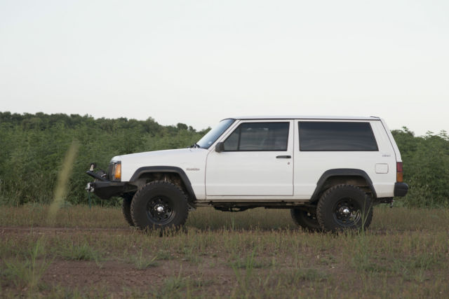no reserve!! 1994 jeep cherokee xj 2 door 4x4 i6 4.0l