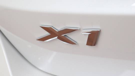 2025 BMW X1