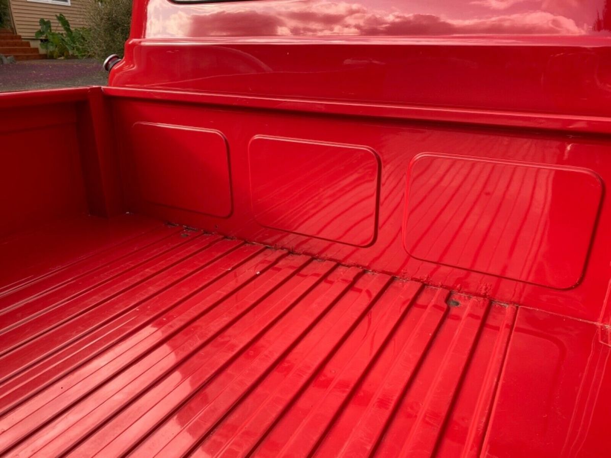 1958 ford f-100 long bed pick-up truck