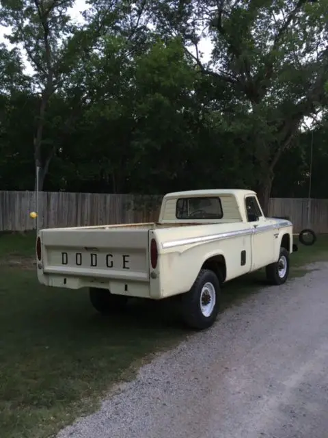 1967 dodge 200 4x4 power wagon