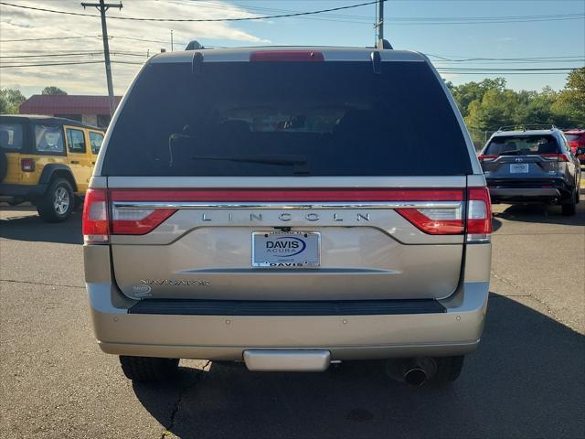2017 lincoln navigator select