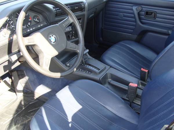 1987 BMW 3 series e30 325 sedan