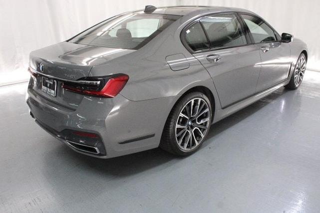 2022 bmw 740 i