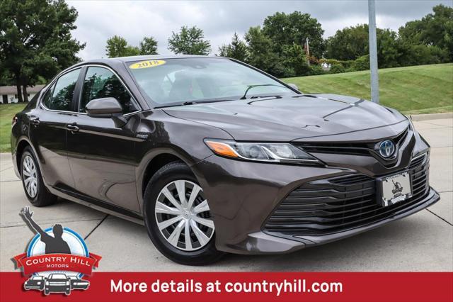 2018 toyota camry hybrid le