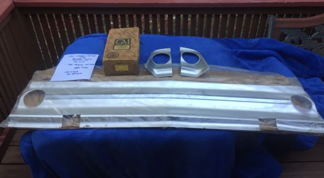 1962 chevy impala station wagon tailgate & cove inserts, nos