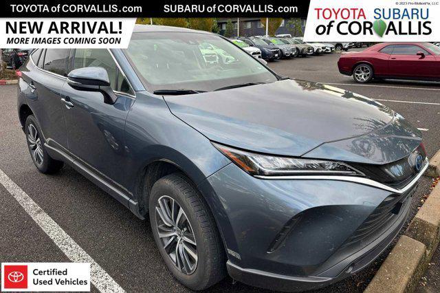 2022 toyota venza le