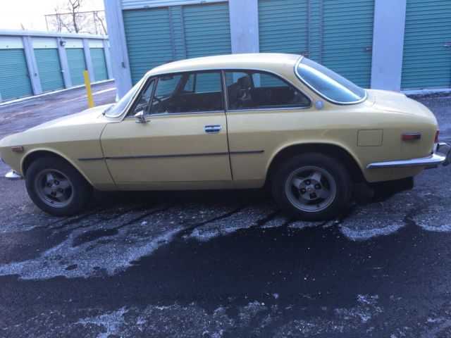 1974 alfa romeo gtv excellent body and interior very little rust true barn find