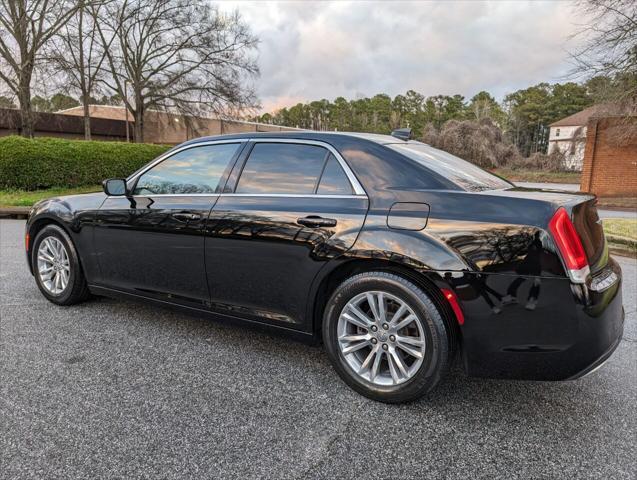 2019 chrysler 300 touring