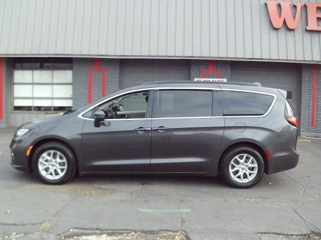 2022 chrysler pacifica touring l