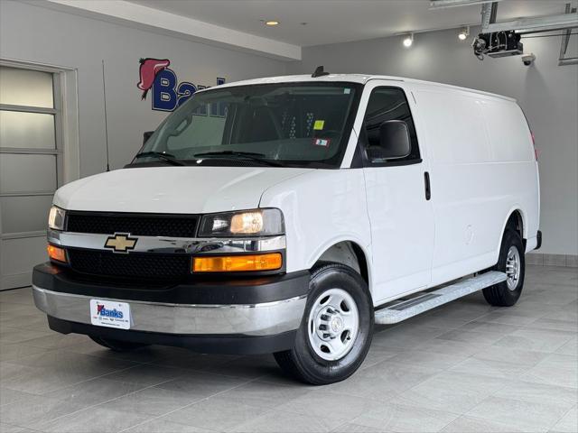 2022 chevrolet express 2500 rwd 2500 regular wheelbase wt