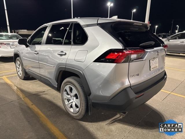 2024 toyota rav4 le