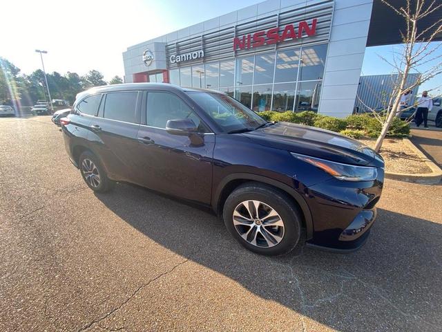2021 toyota highlander xle
