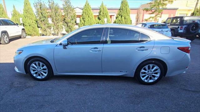 2015 lexus es 300h base