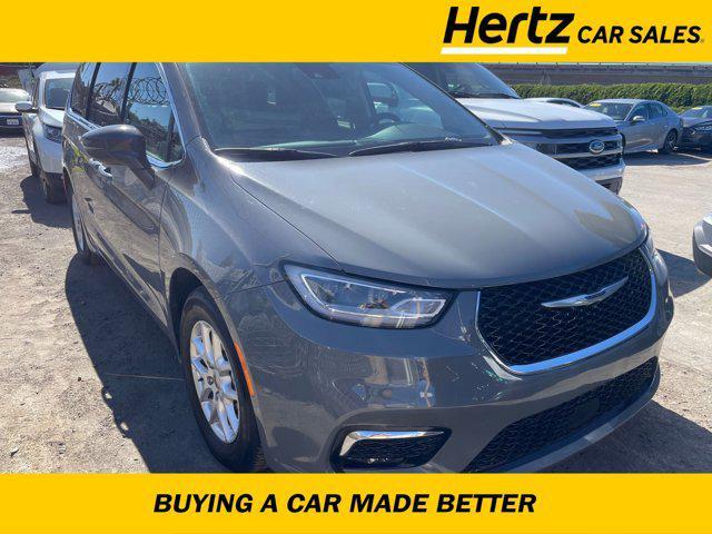 2022 chrysler pacifica touring l
