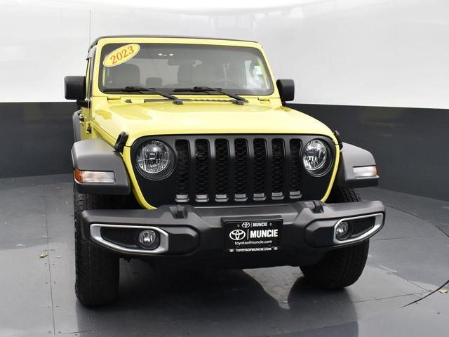 2023 jeep gladiator sport