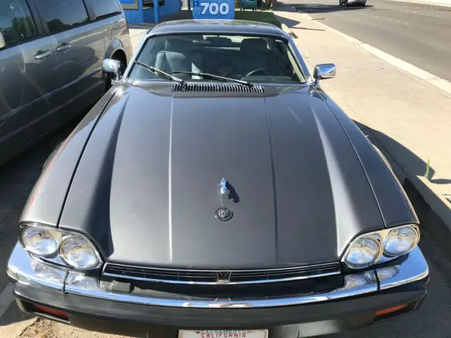 1989 black jaguar xjs coupe 5.3 liter v12 automatic
