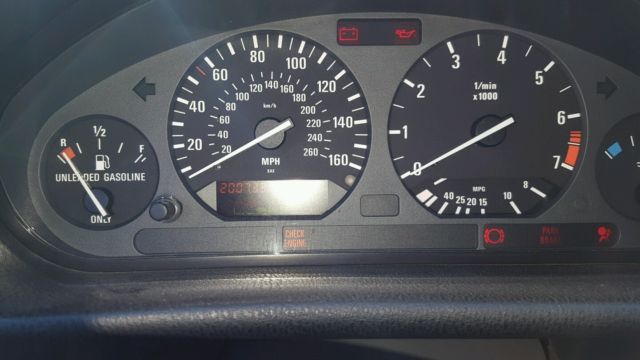 1994 bmw 318i conv 4 cyl auto. custom blue paint, stainless exaust, runs great