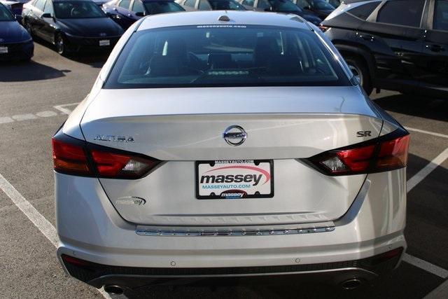 2022 nissan altima 2.5 sr