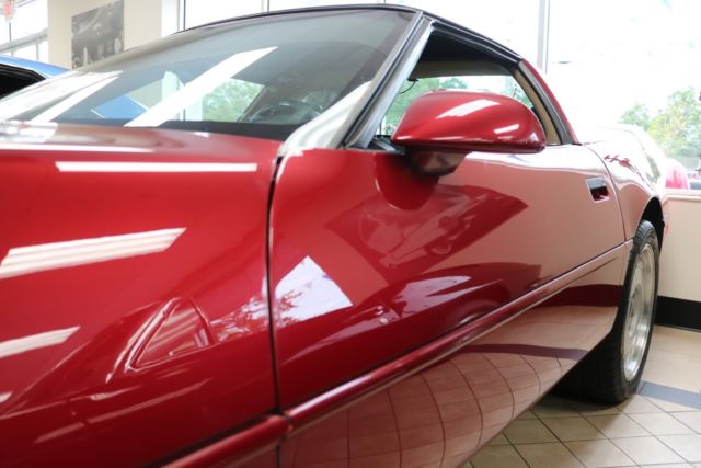 1992 chevrolet corvette 1 owner 6 speed immaculate condition in and out