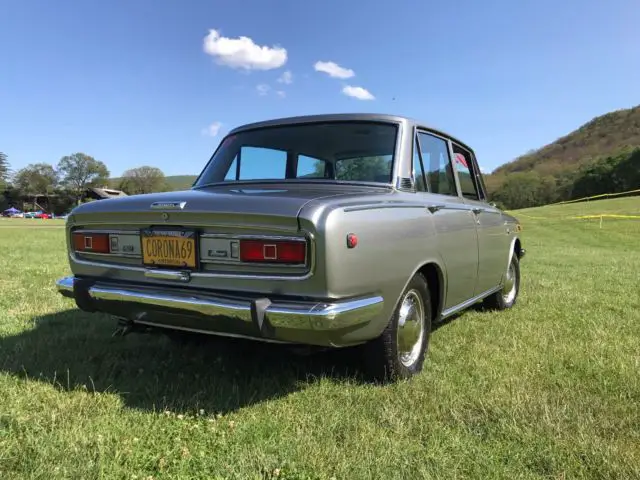 toyota corona rt43 1969