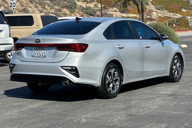 2021 kia forte lxs