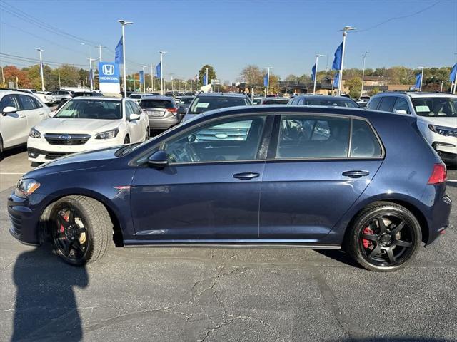 2017 volkswagen golf gti 2.0t se 4-door