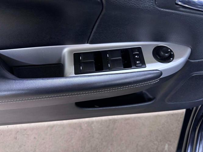 2013 chrysler 200 in edison, new jersey