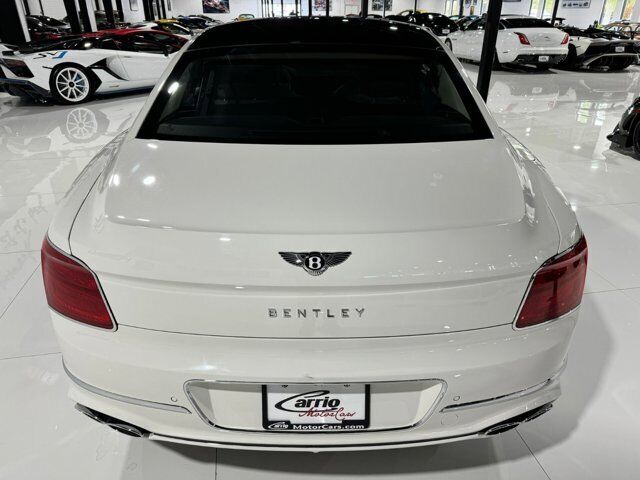 2022 bentley flying spur v8