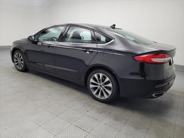2019 ford fusion se