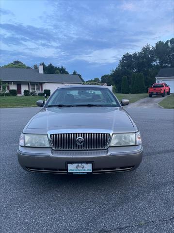 2005 mercury grand marquis ls