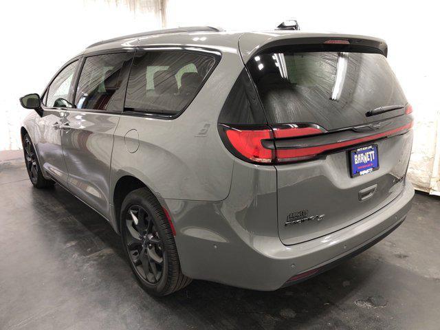 2023 chrysler pacifica limited