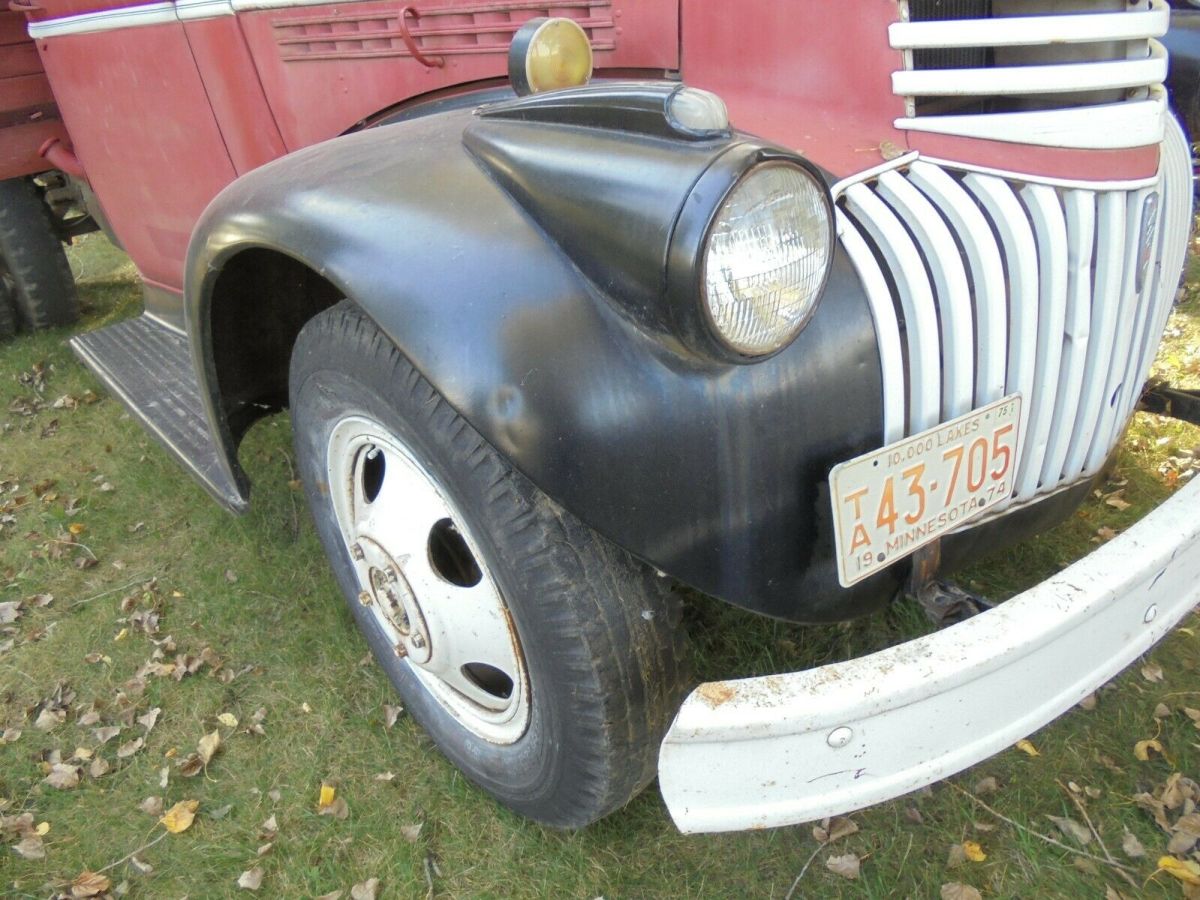 1944 1 1/2 ton chevrolet truck