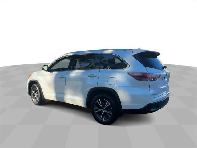 2016 toyota highlander xle