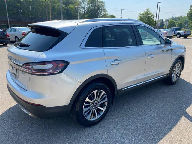 2019 lincoln nautilus select