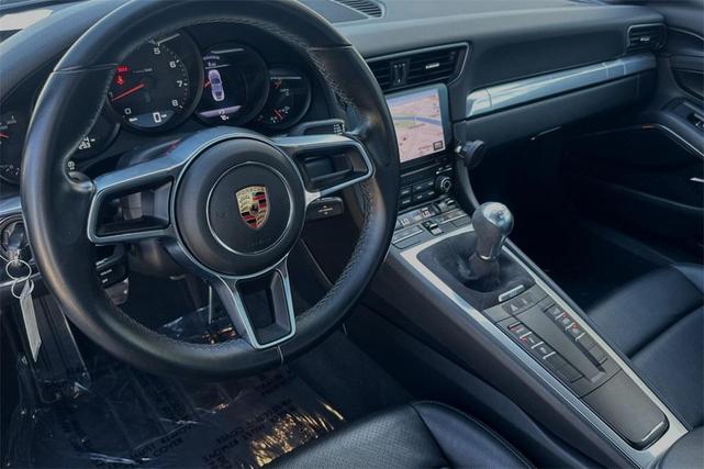 2018 porsche 911 carrera