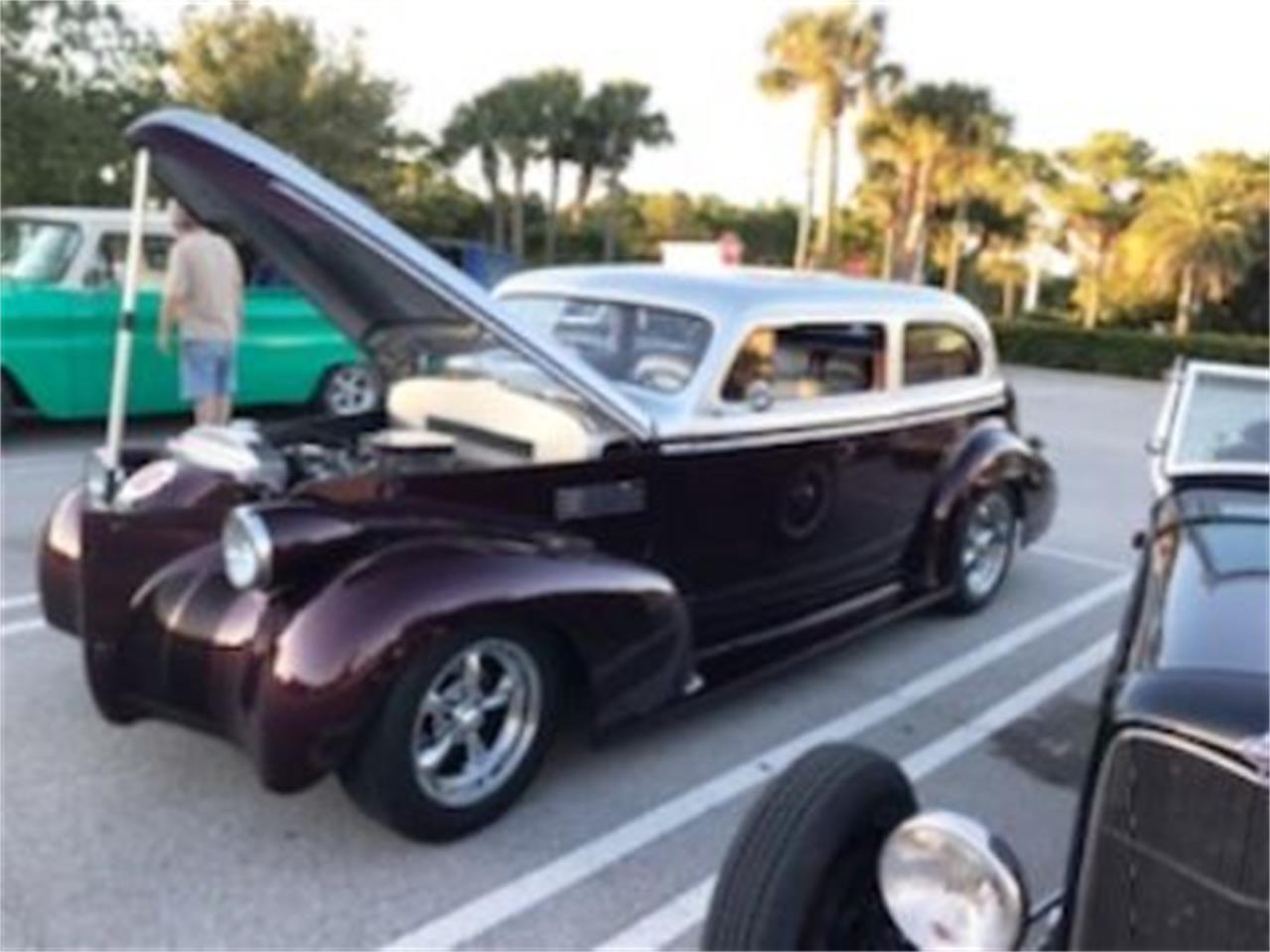 1939 pontiac sedan