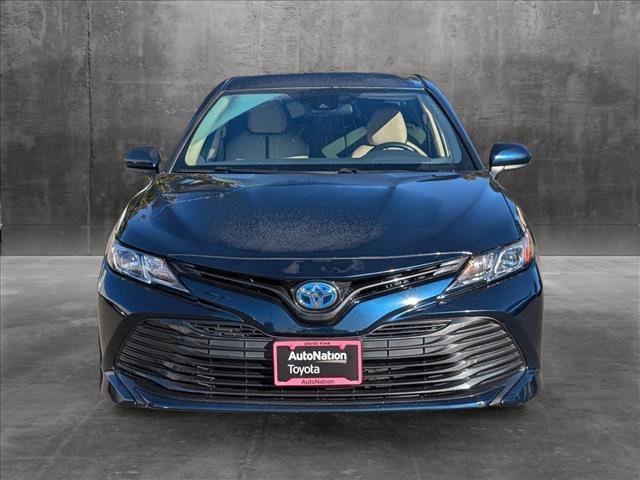 2020 toyota camry le