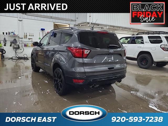 2019 ford escape se