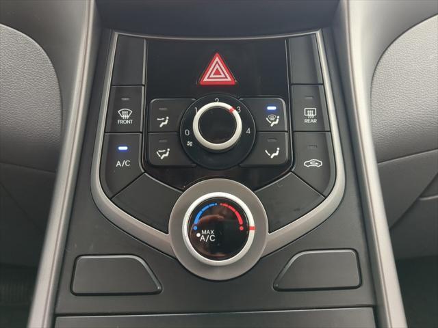 2014 hyundai elantra se