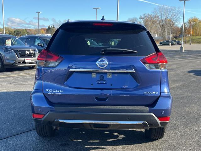 2020 nissan rogue sv