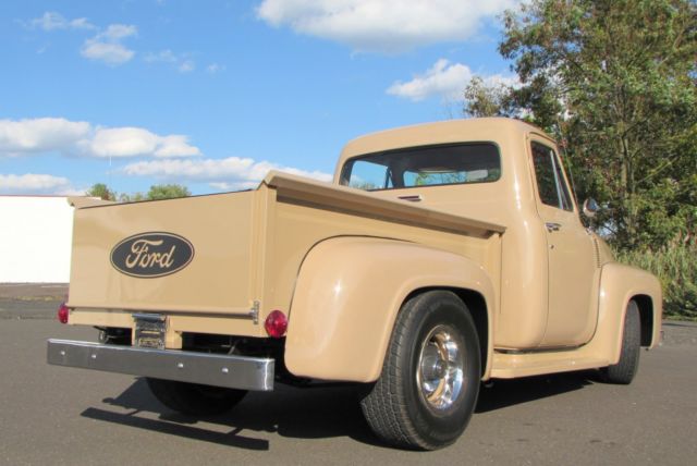 1953 ford f2 custom pickup truck