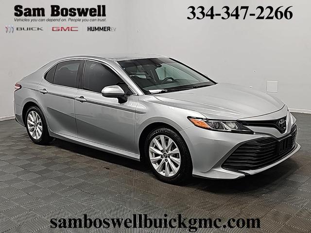 2018 toyota camry le