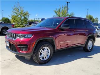 2023 Jeep Grand Cherokee laredo