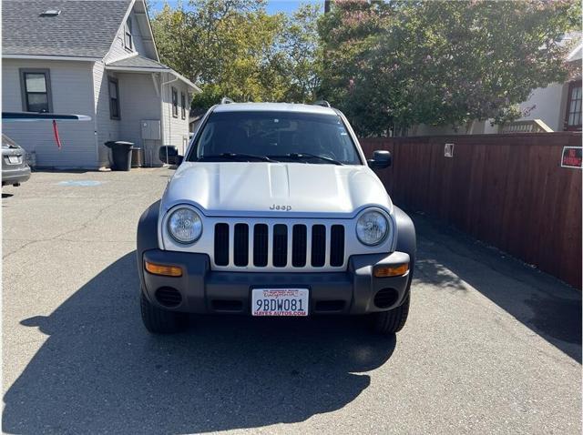 2004 jeep liberty sport