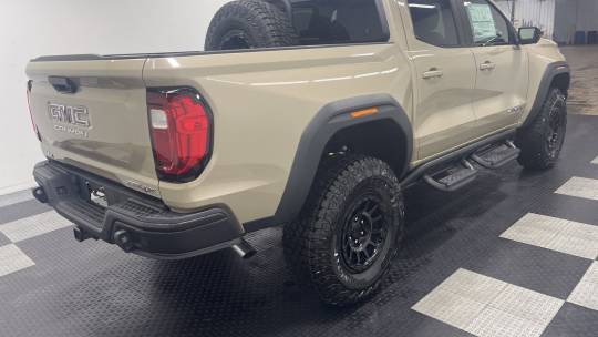 2024 GMC Canyon